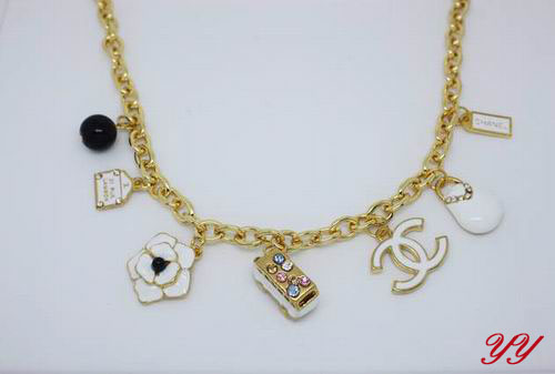 Collana Chanel Modello 45